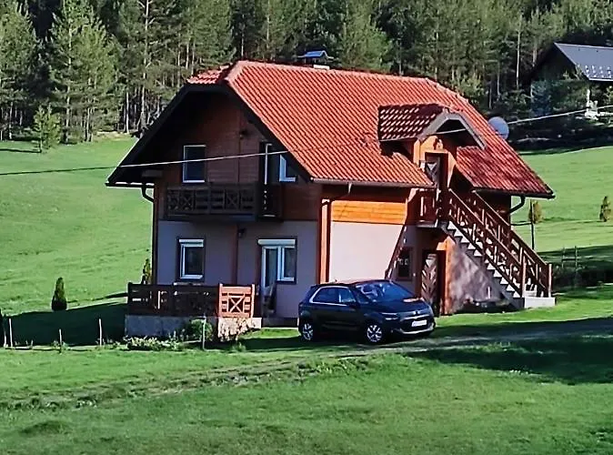 Studenac 公寓 兹拉蒂博尔