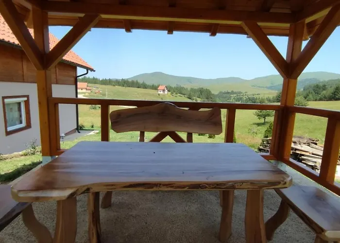 Studenac 公寓 兹拉蒂博尔